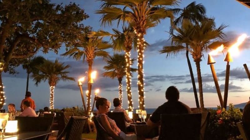 night clubs maui